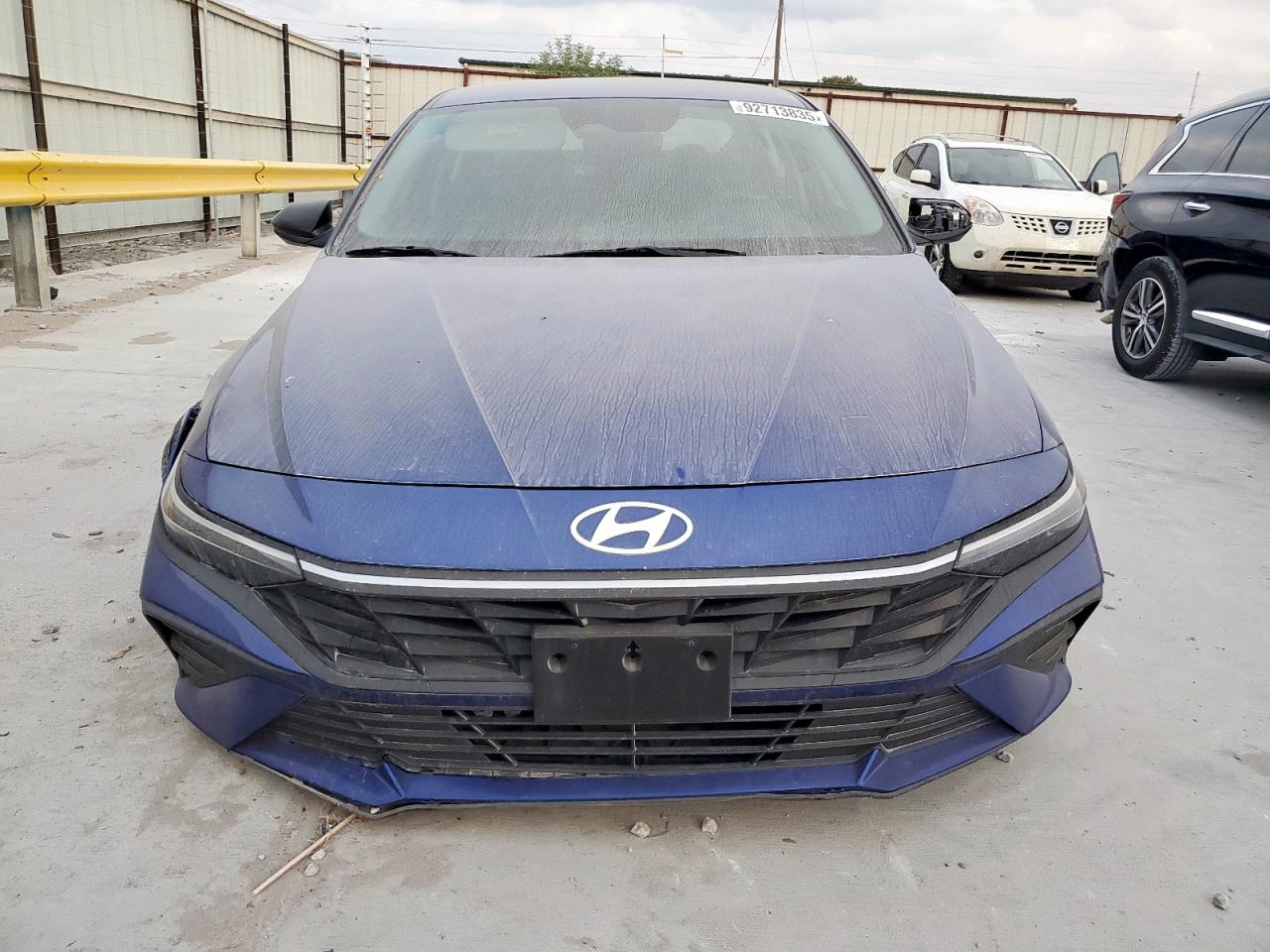2024 HYUNDAI ELANTRA