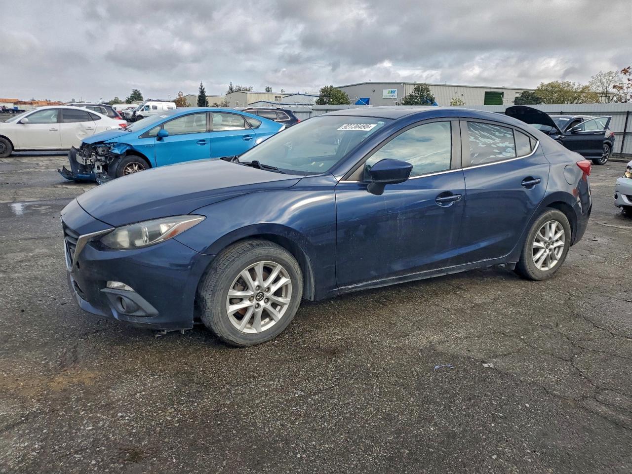 2016 MAZDA 3