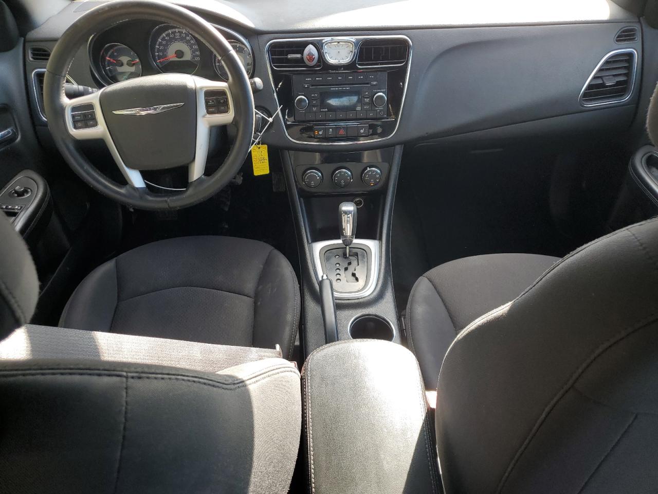 2012 CHRYSLER 200