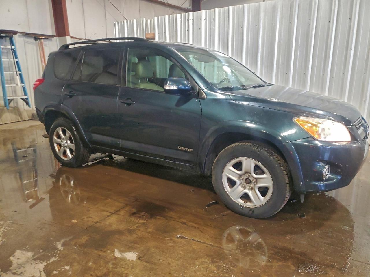 2011 TOYOTA RAV4