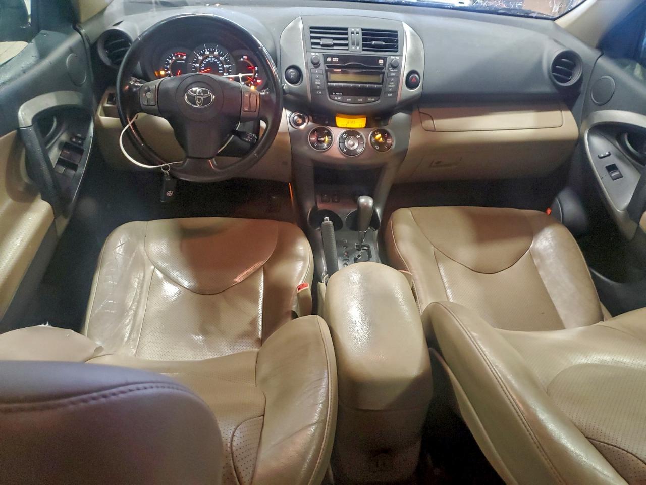 2011 TOYOTA RAV4