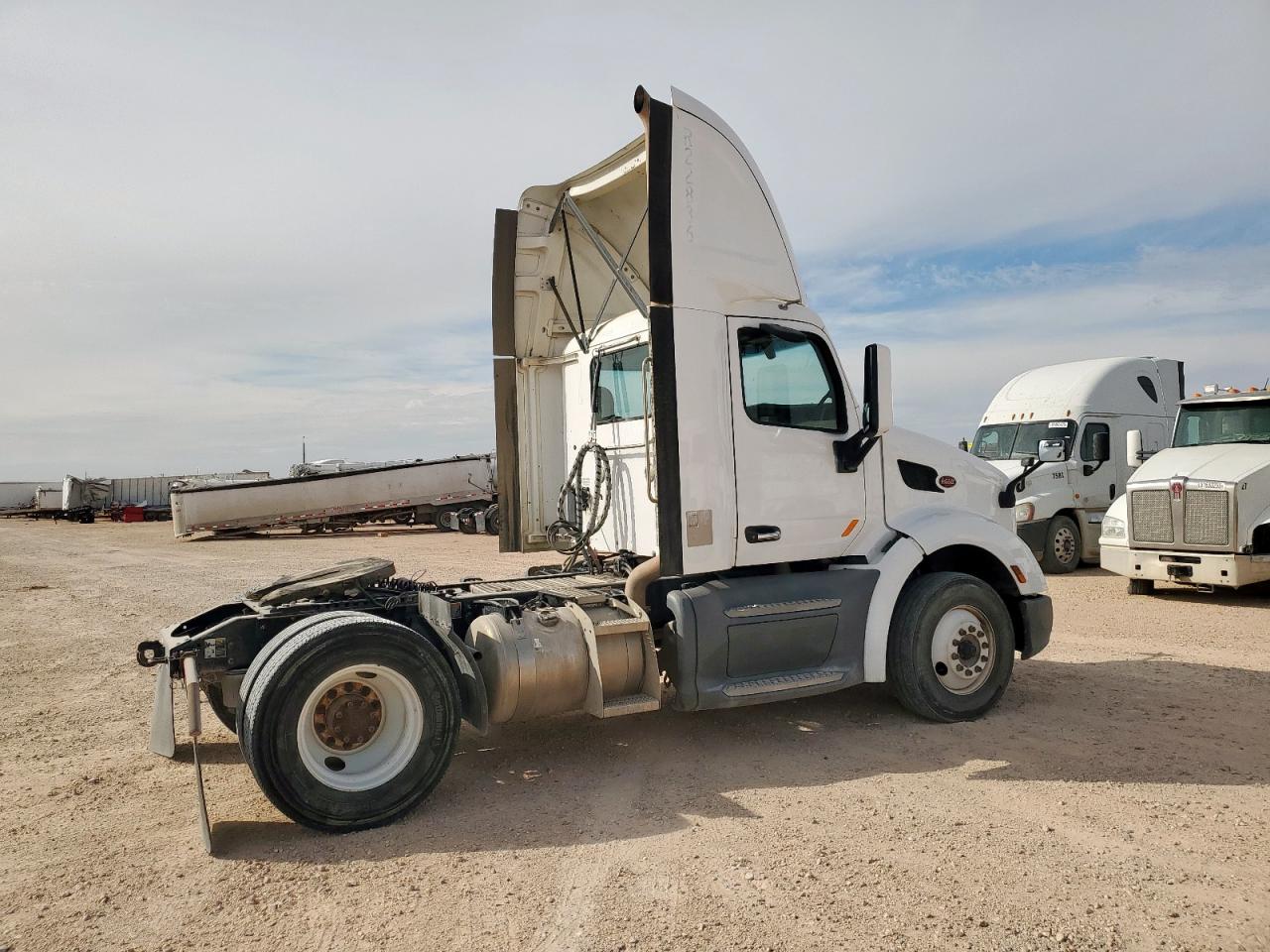 2019 PETERBILT ALL MODELS