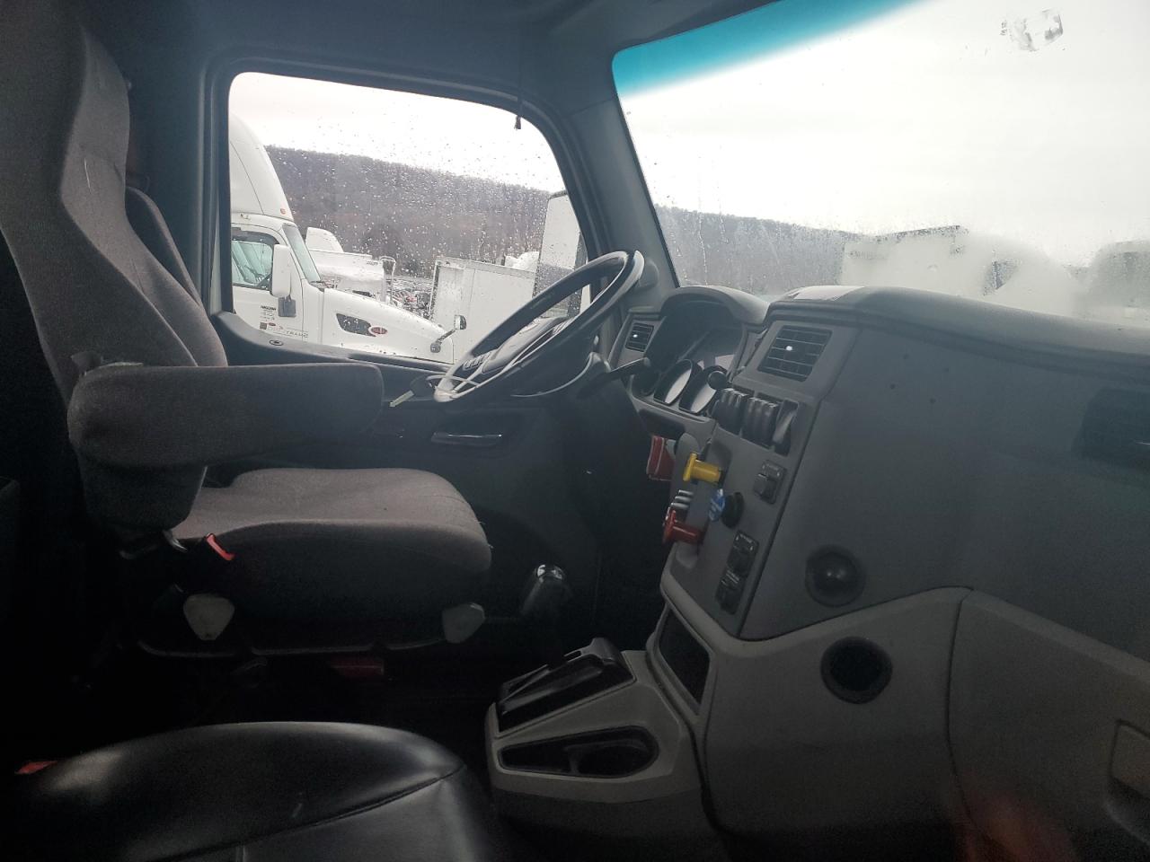 2017 PETERBILT ALL MODELS