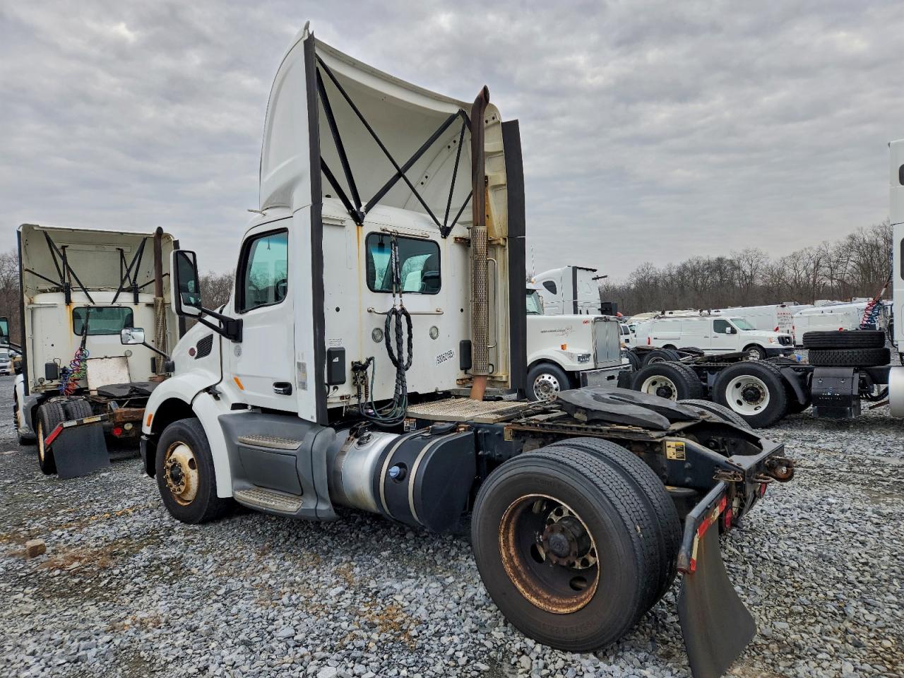 2017 PETERBILT ALL MODELS