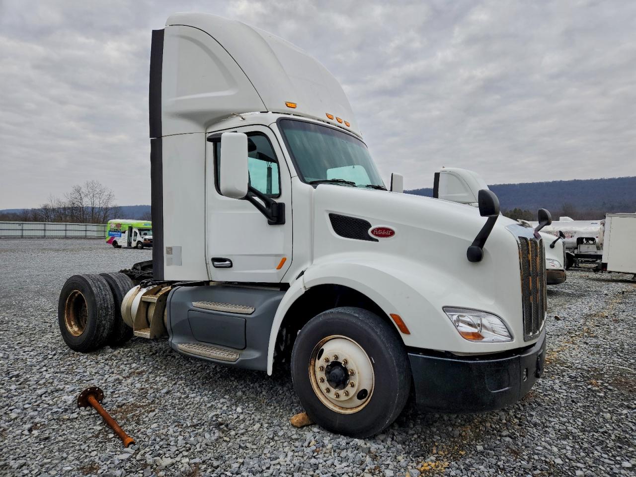 2017 PETERBILT ALL MODELS
