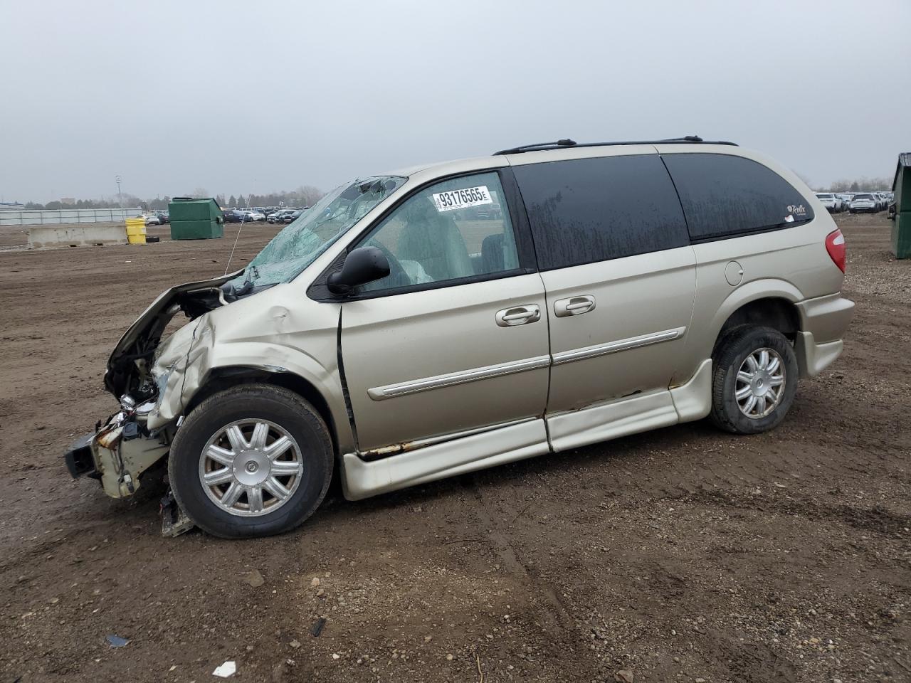 2007 CHRYSLER MINIVAN