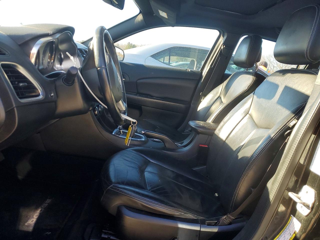 2014 DODGE AVENGER