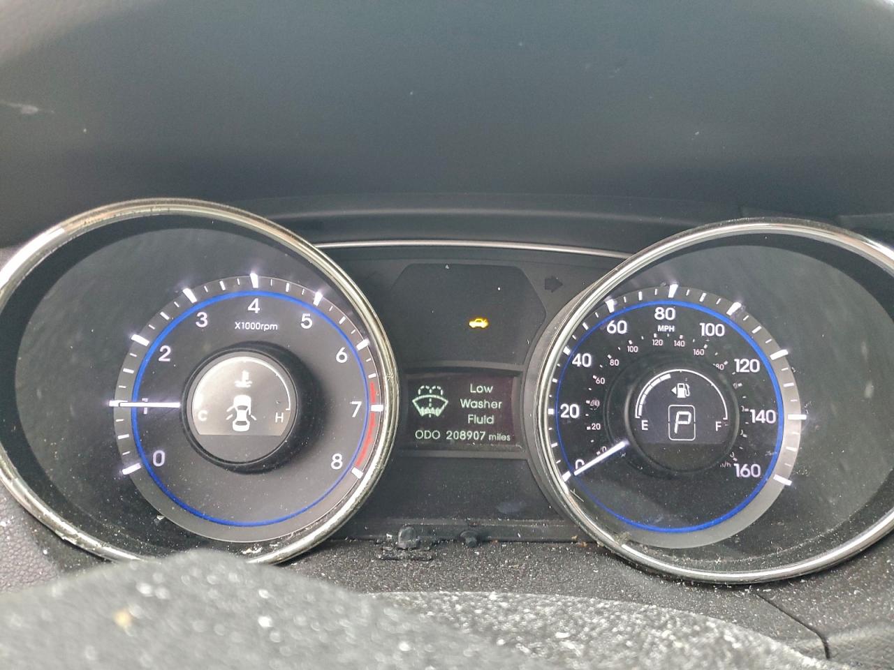 2011 HYUNDAI SONATA