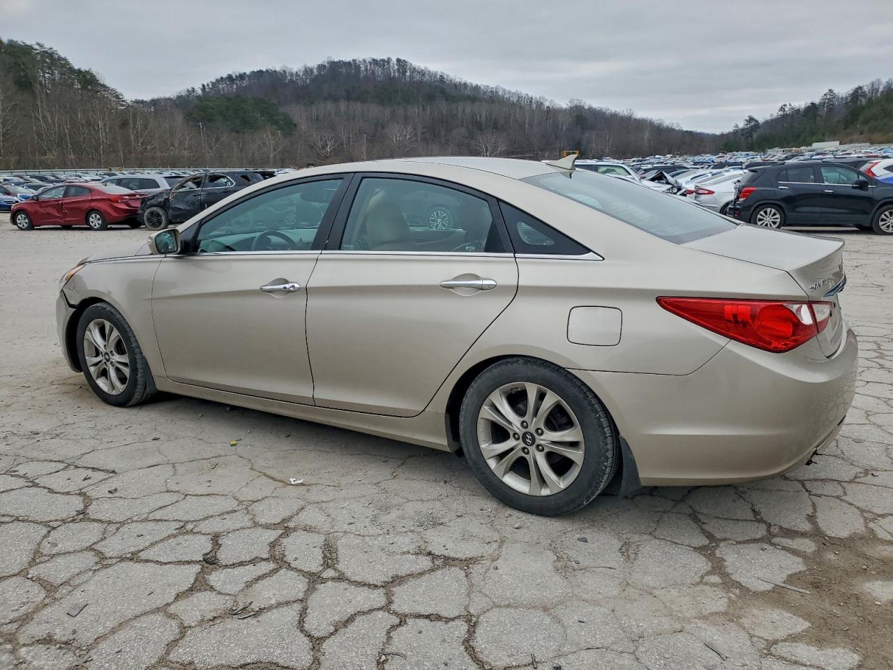 2011 HYUNDAI SONATA