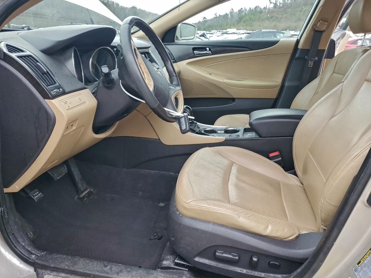 2011 HYUNDAI SONATA
