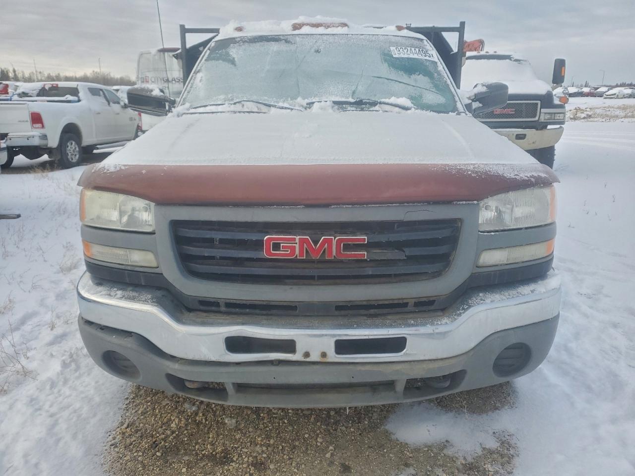 2004 GMC SIERRA