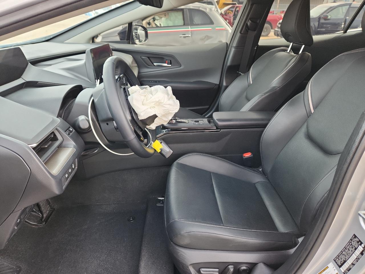 2024 TOYOTA PRIUS
