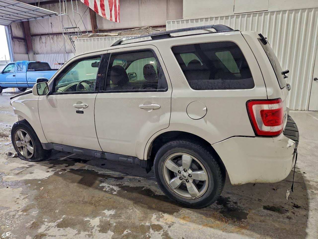 2011 FORD ESCAPE