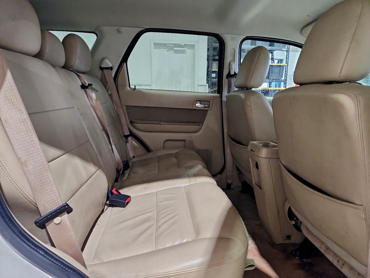 2011 FORD ESCAPE