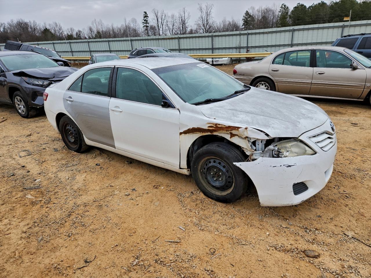 2011 TOYOTA CAMRY