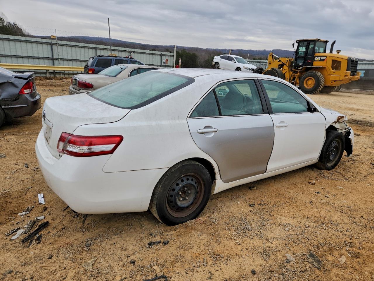 2011 TOYOTA CAMRY