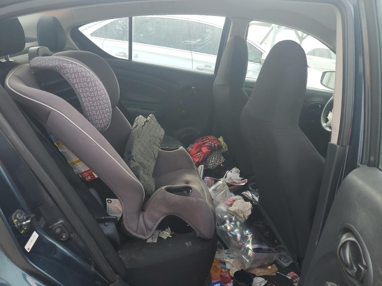 2016 NISSAN VERSA