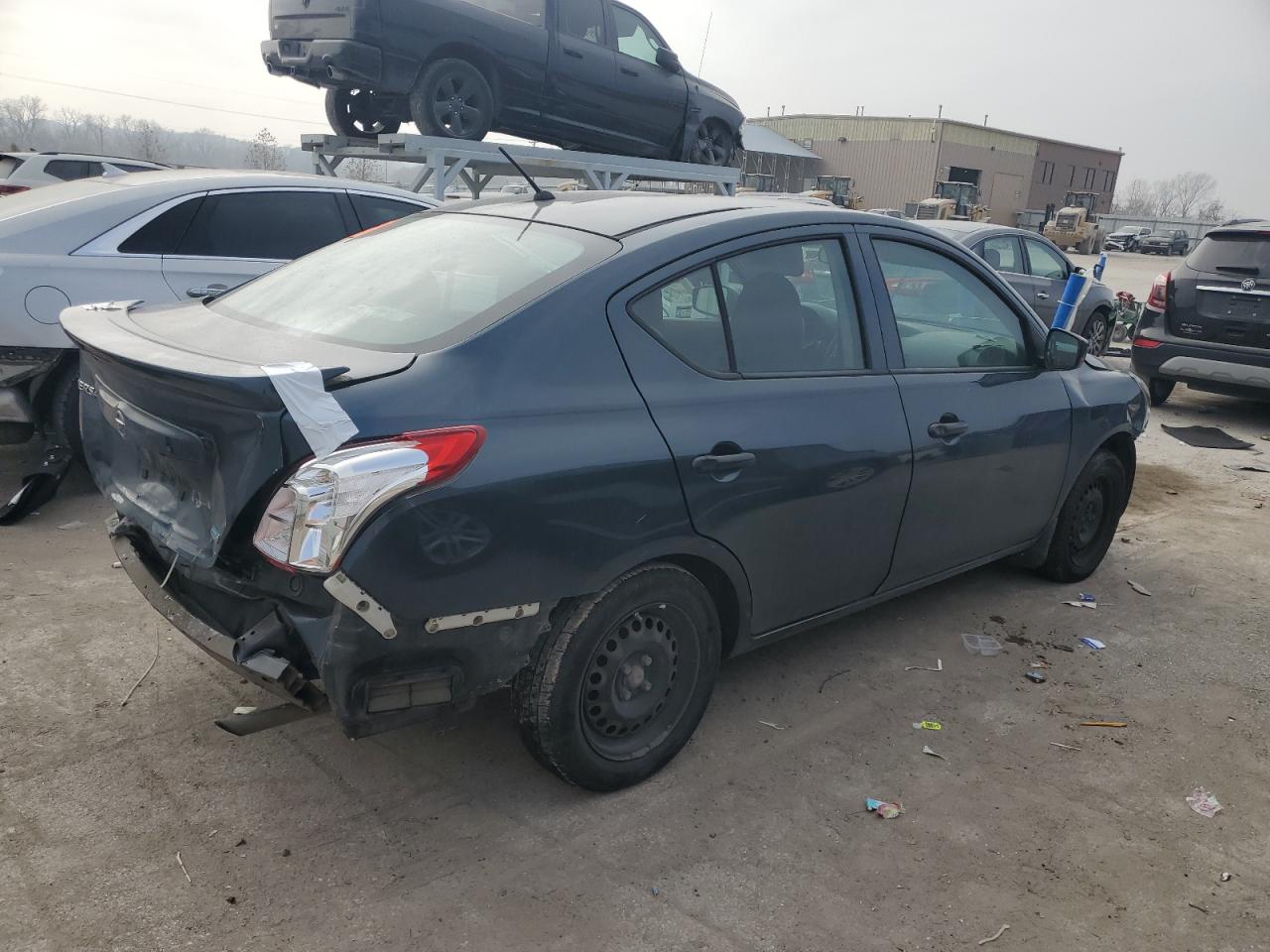 2016 NISSAN VERSA
