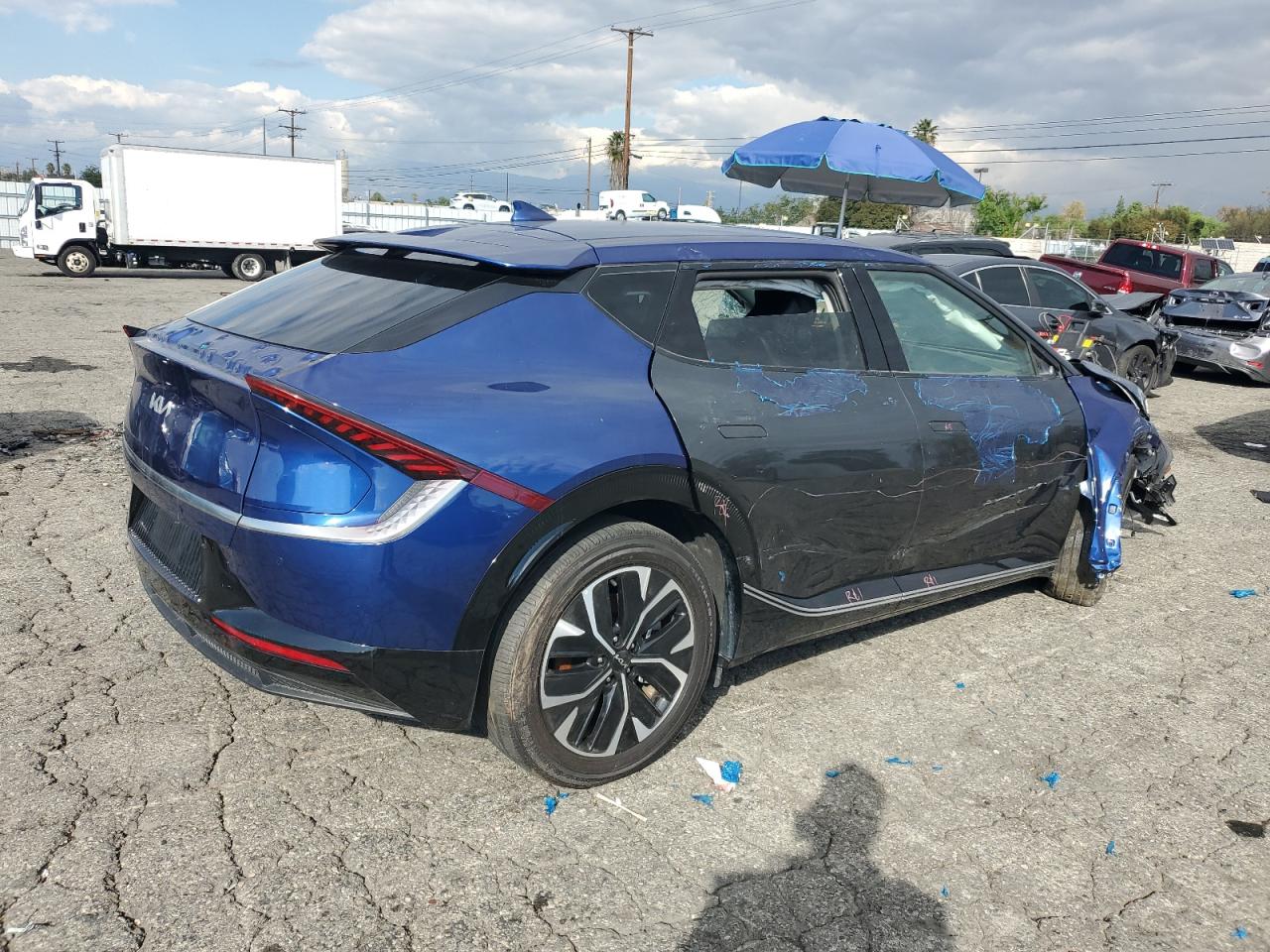 2024 KIA EV6 LIGHT