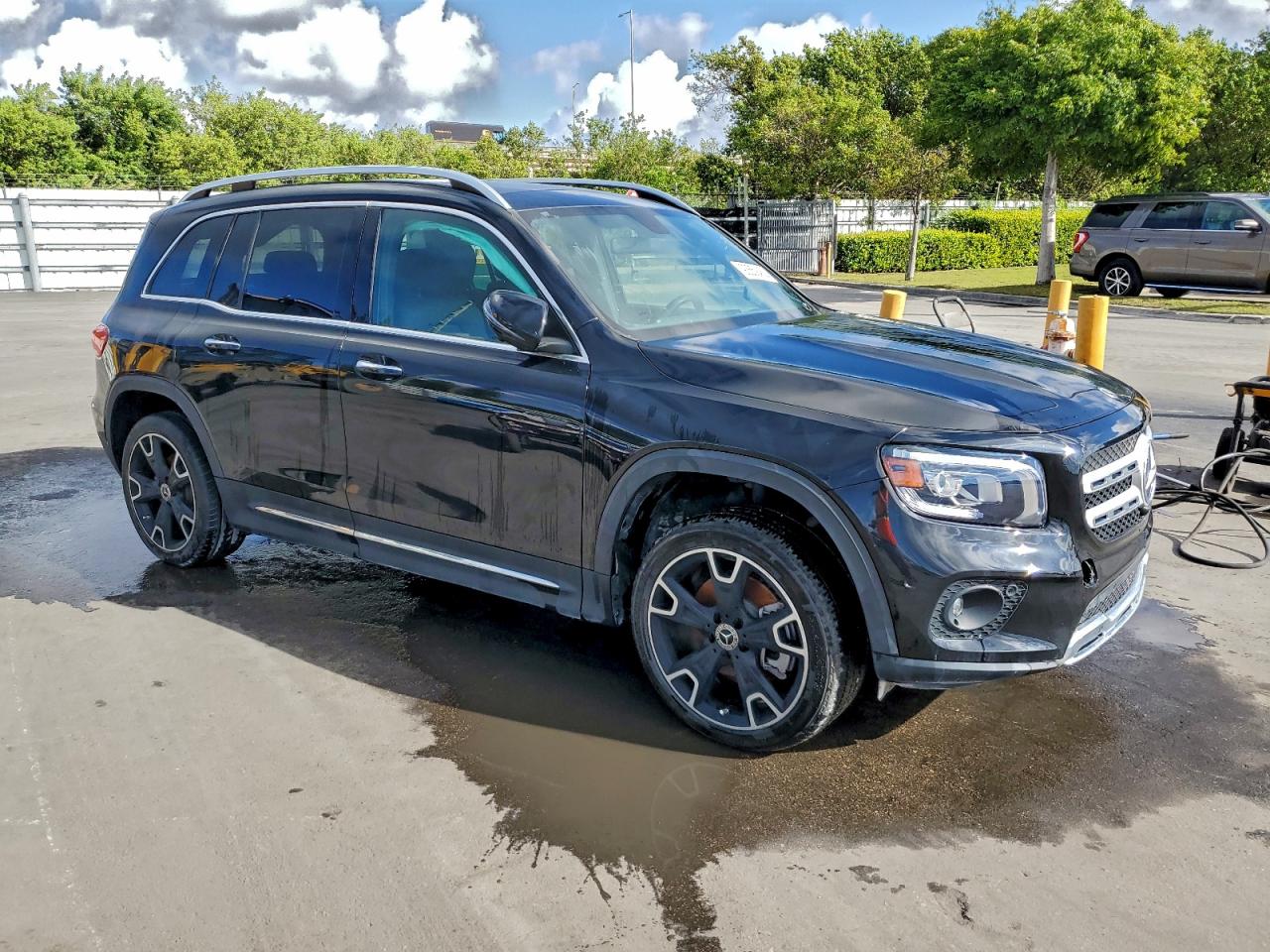 2023 MERCEDES-BENZ GLB-CLASS