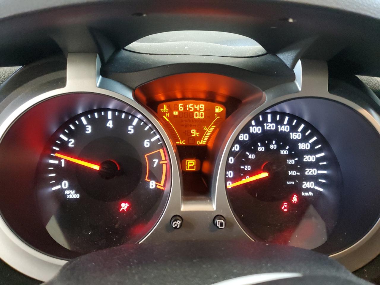 2015 NISSAN JUKE