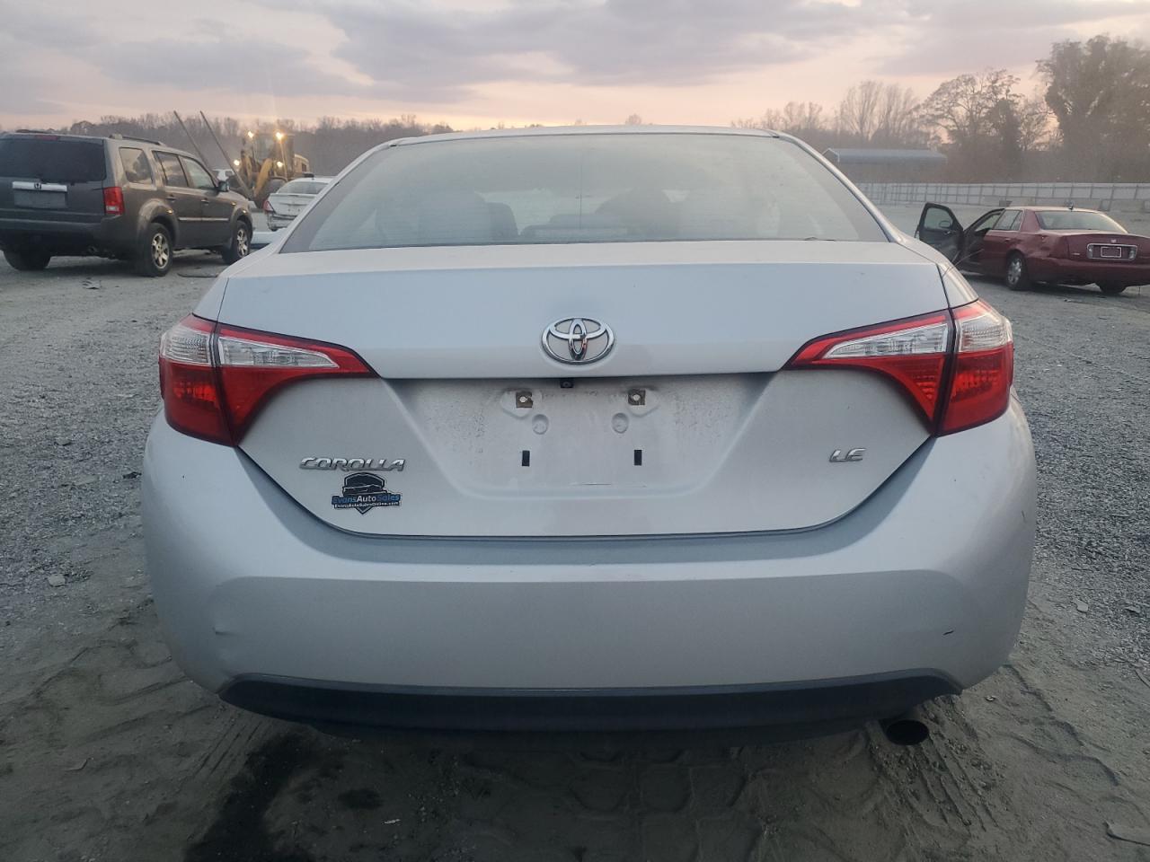 2015 TOYOTA COROLLA