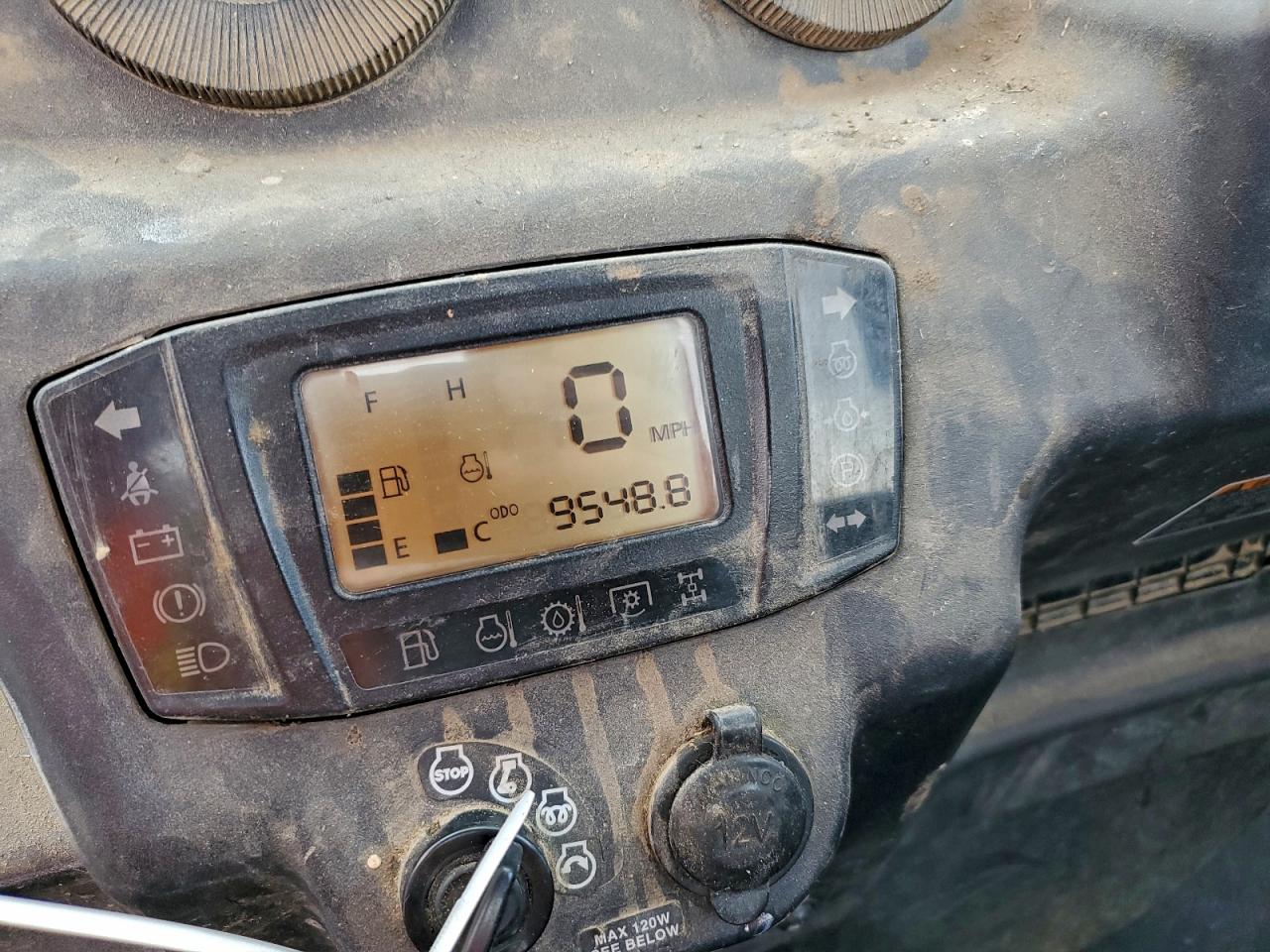 2016 KUBOTA RTV 1100