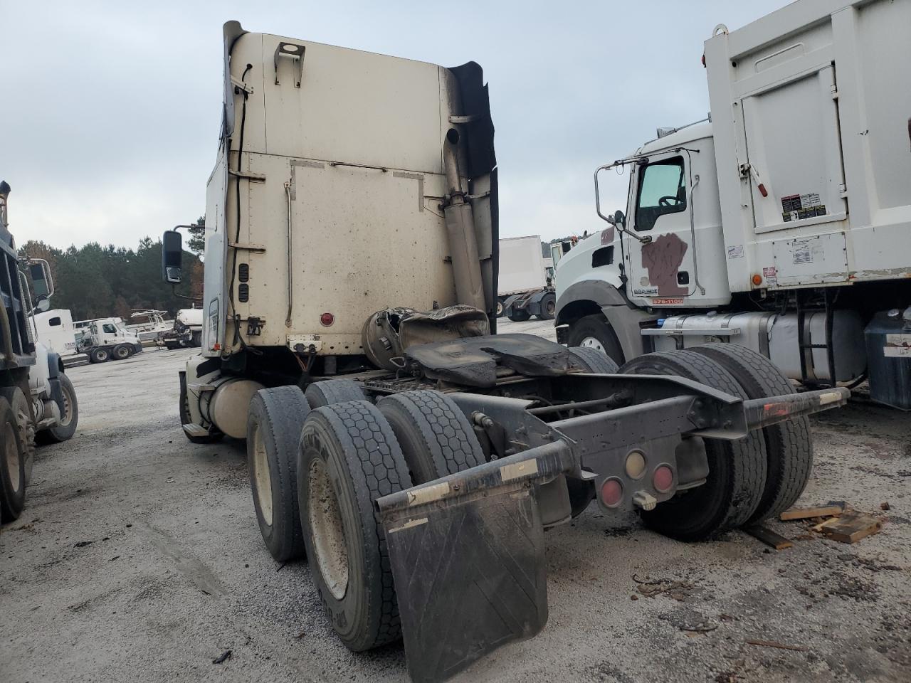 2007 FREIGHTLINER CST120