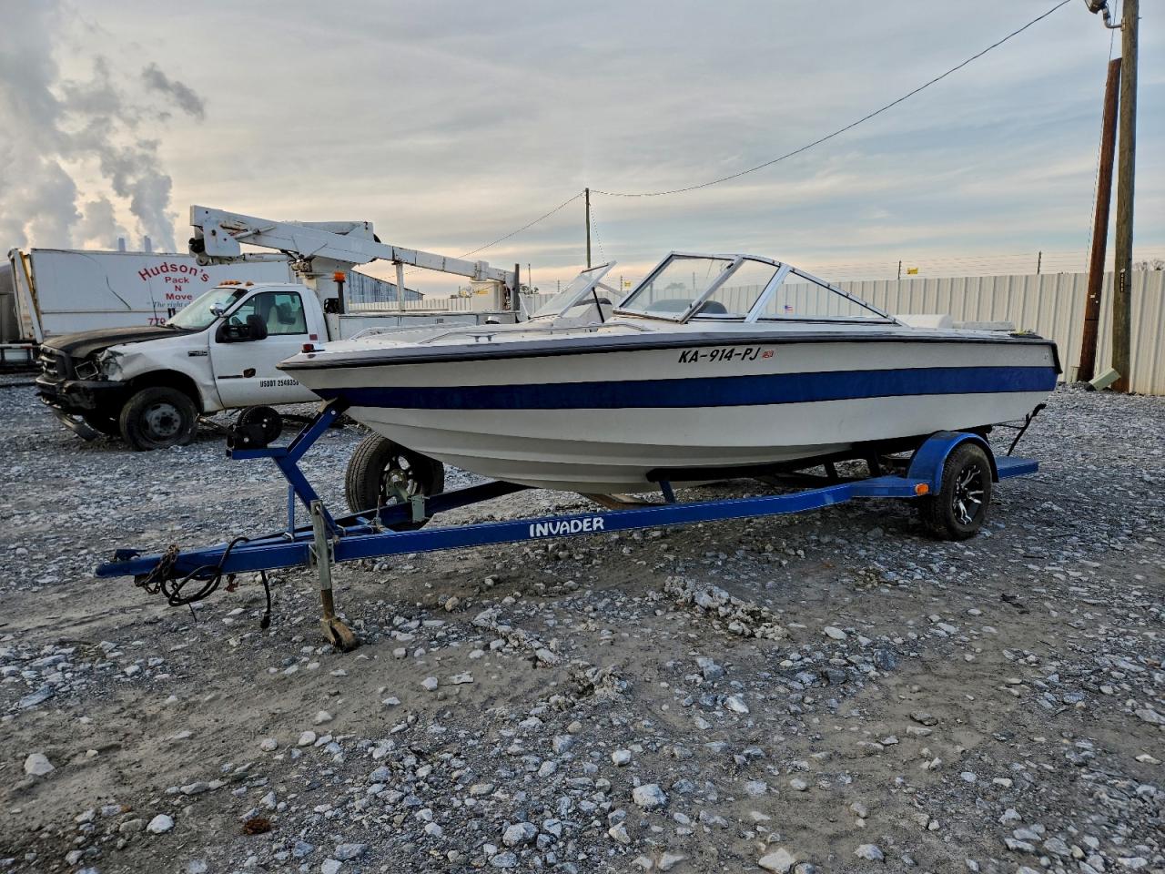 1991 INVADER BOAT