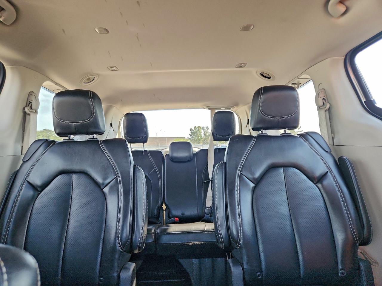 2020 CHRYSLER MINIVAN