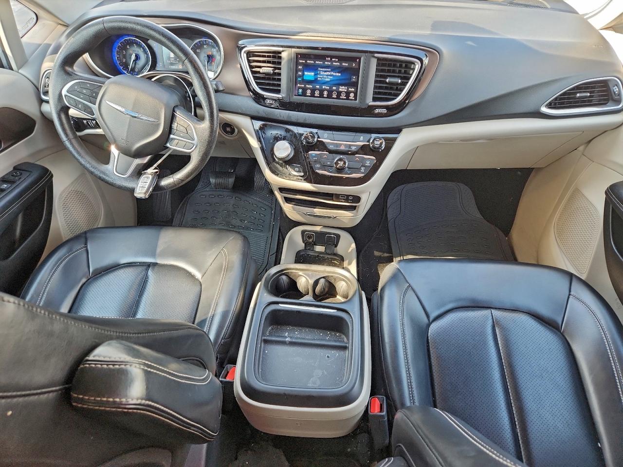 2020 CHRYSLER MINIVAN