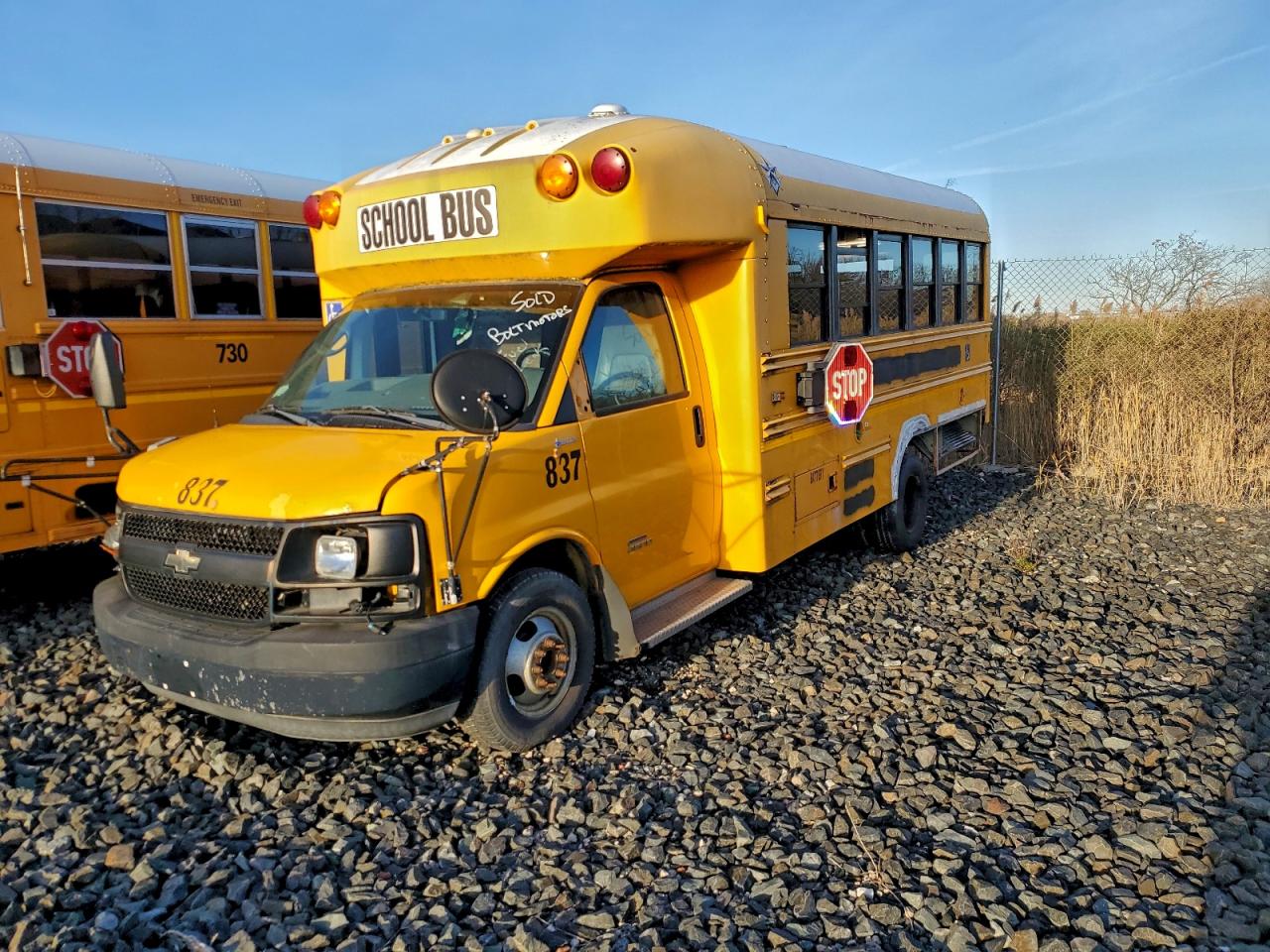 2011 CHEVROLET EXPRESS
