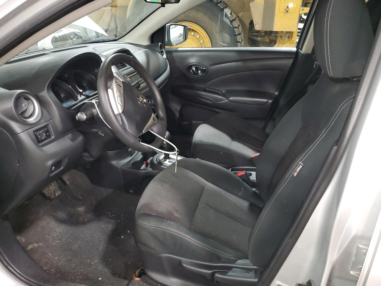2017 NISSAN VERSA