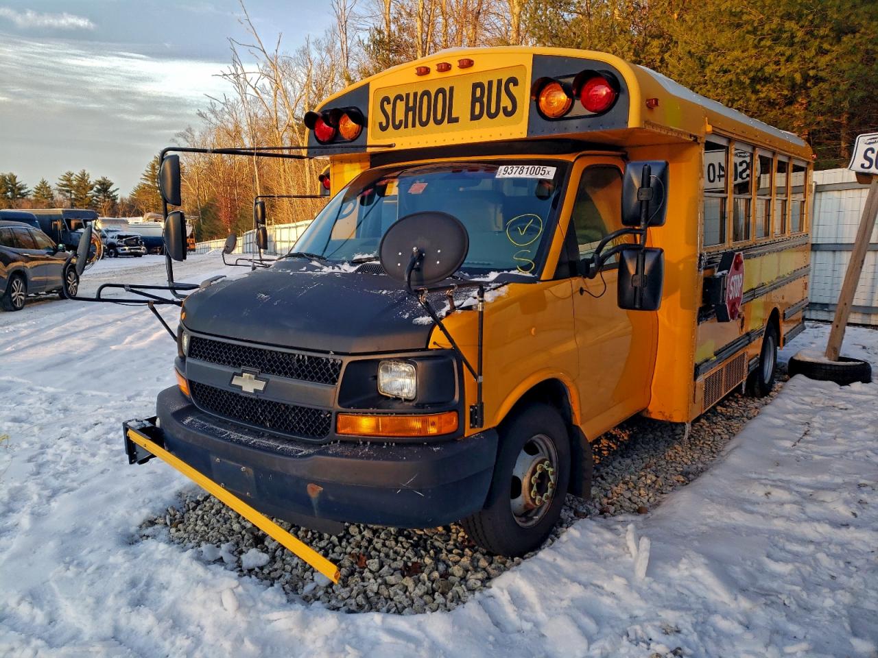 2013 THOM BUS