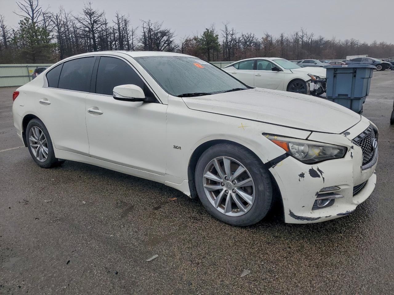 2017 INFINITI Q50