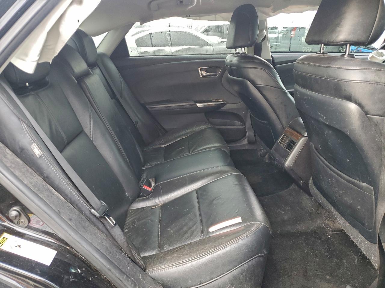 2015 TOYOTA AVALON