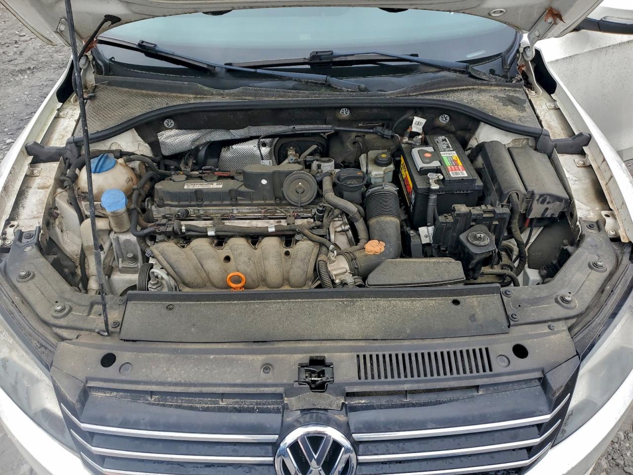 2013 VOLKSWAGEN PASSAT