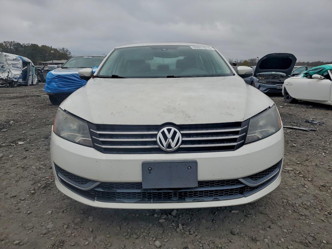 2013 VOLKSWAGEN PASSAT