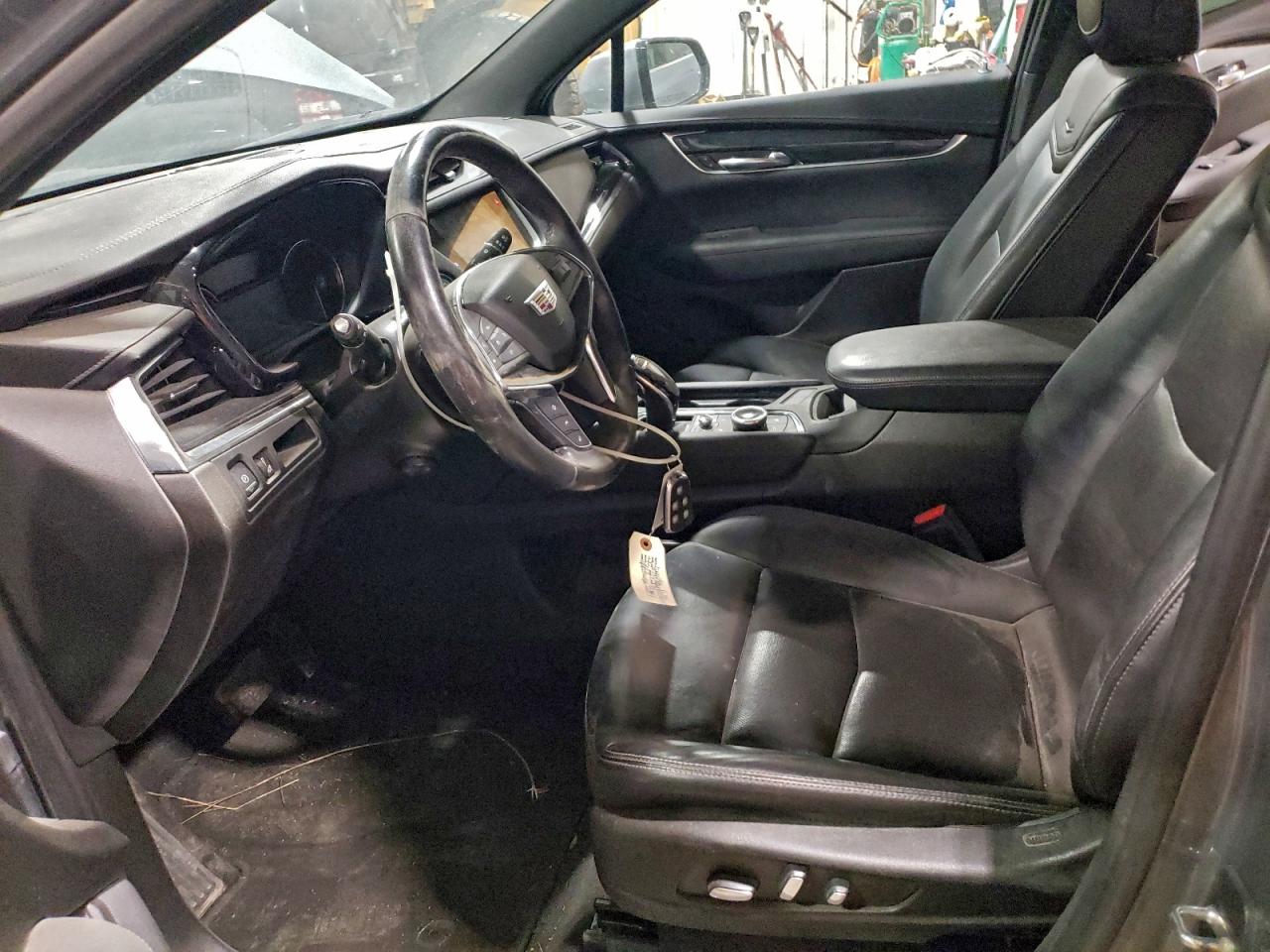 2022 CADILLAC XT5