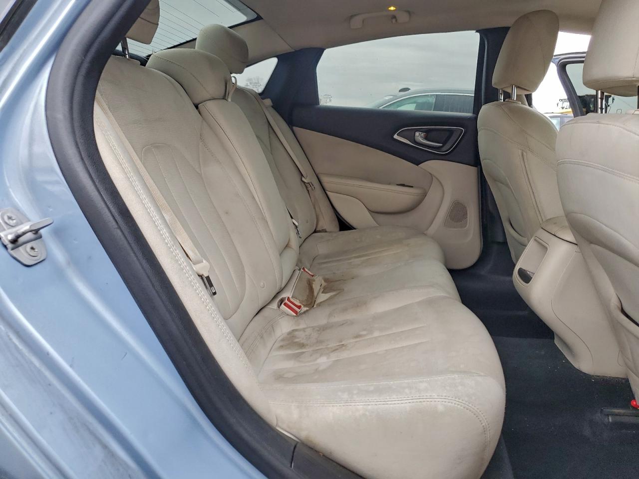 2015 CHRYSLER 200