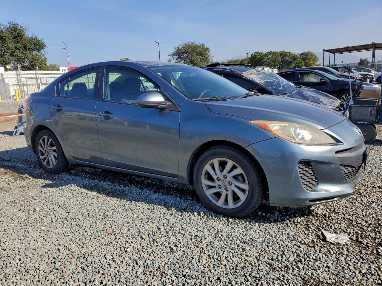 2012 MAZDA 3