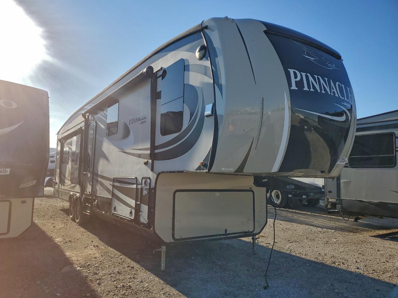 2017 JAYCO TRAILER