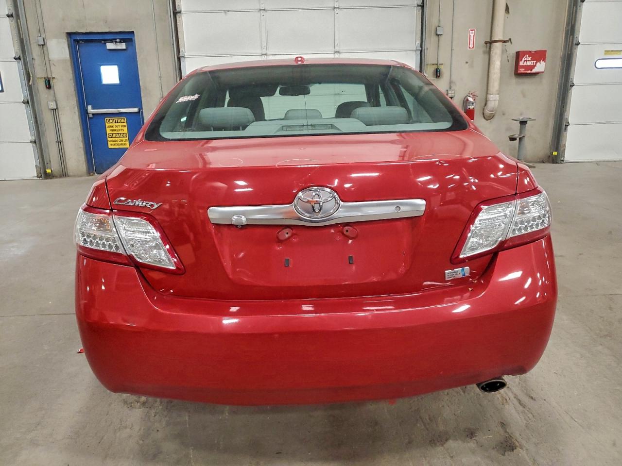 2010 TOYOTA CAMRY