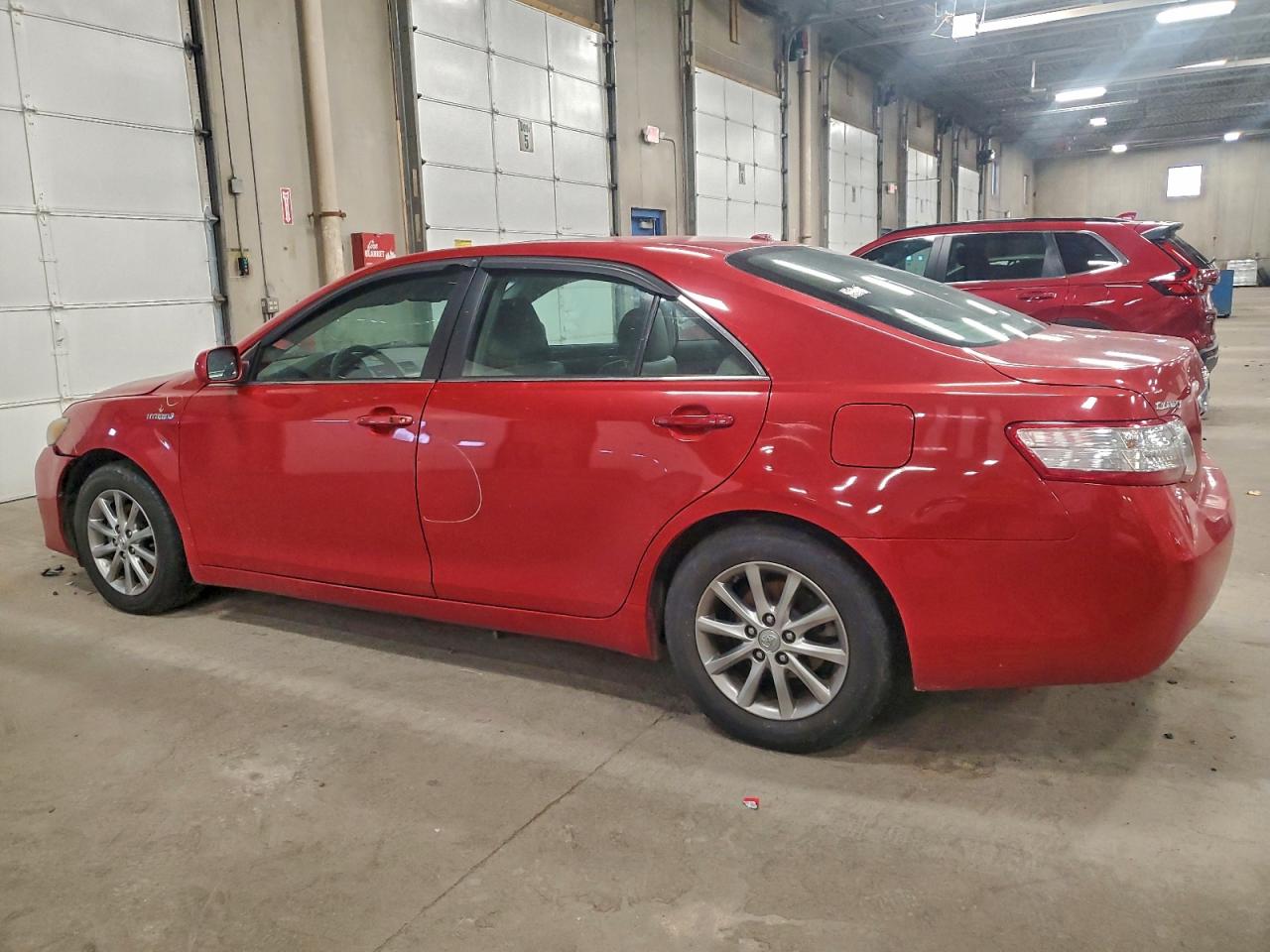 2010 TOYOTA CAMRY