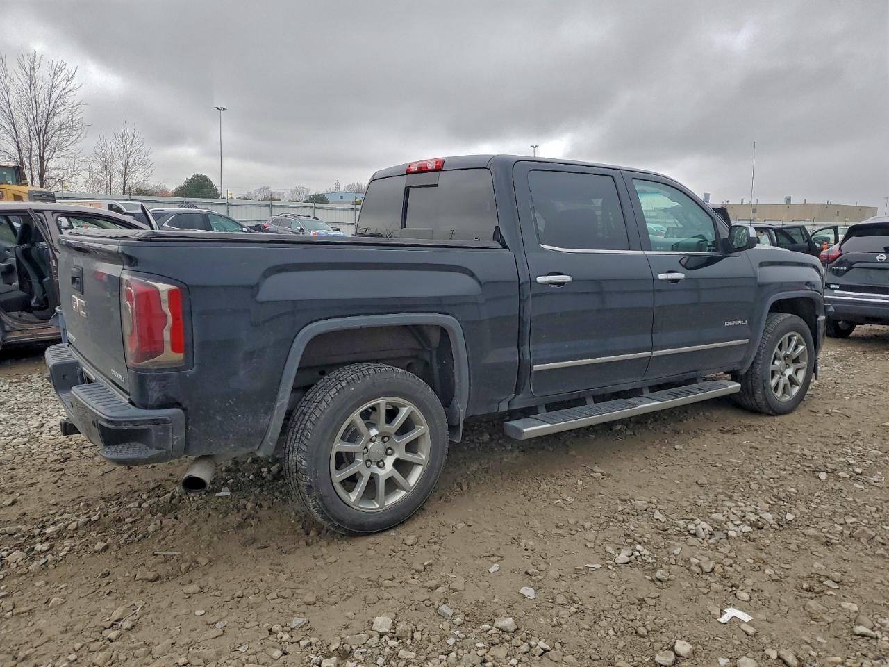 2017 GMC SIERRA