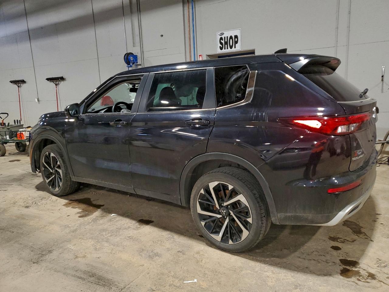 2023 MITSUBISHI OUTLANDER