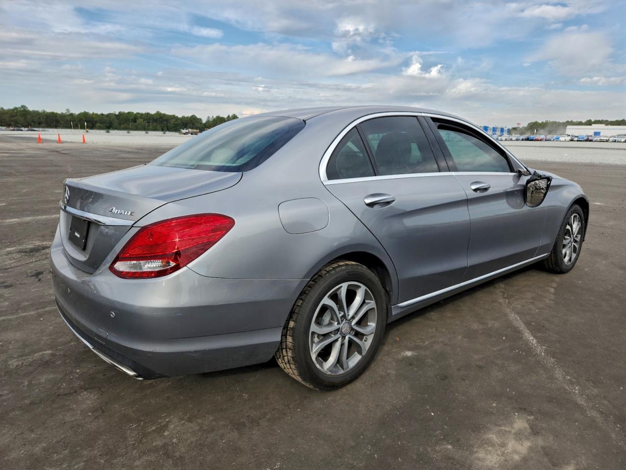 2015 MERCEDES-BENZ C-CLASS