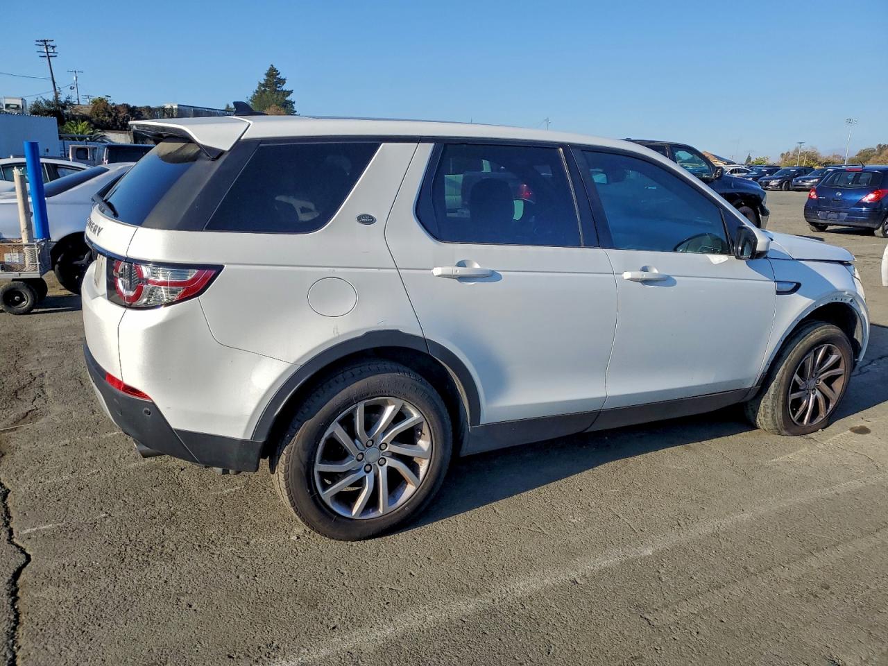 2016 LAND ROVER DISCOVERY