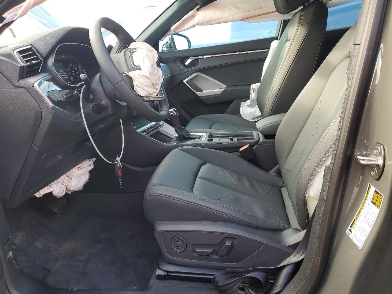 2025 AUDI Q3