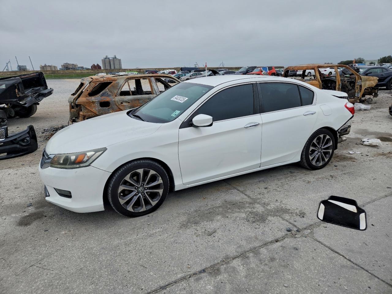 2015 HONDA ACCORD